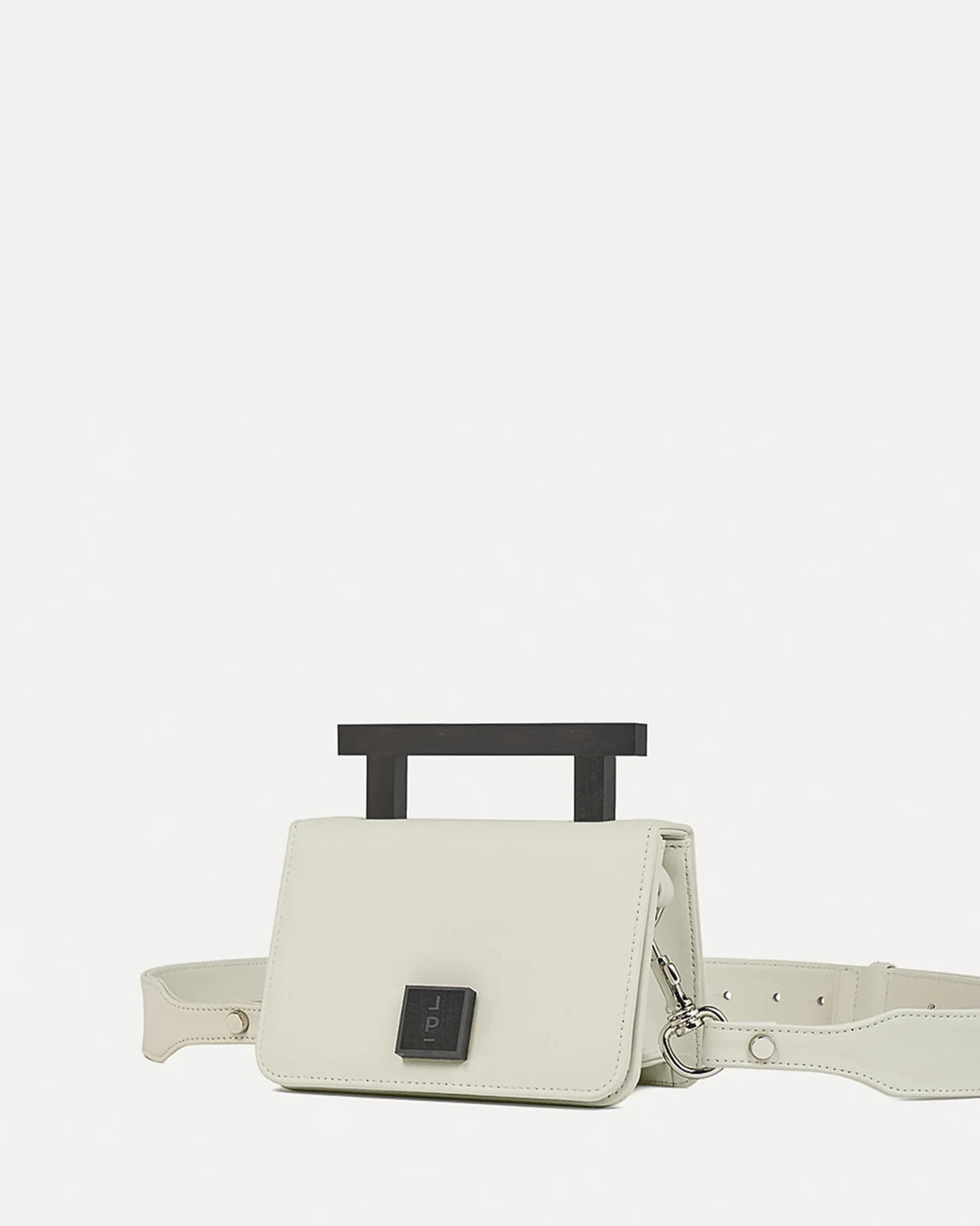 bagw (White)