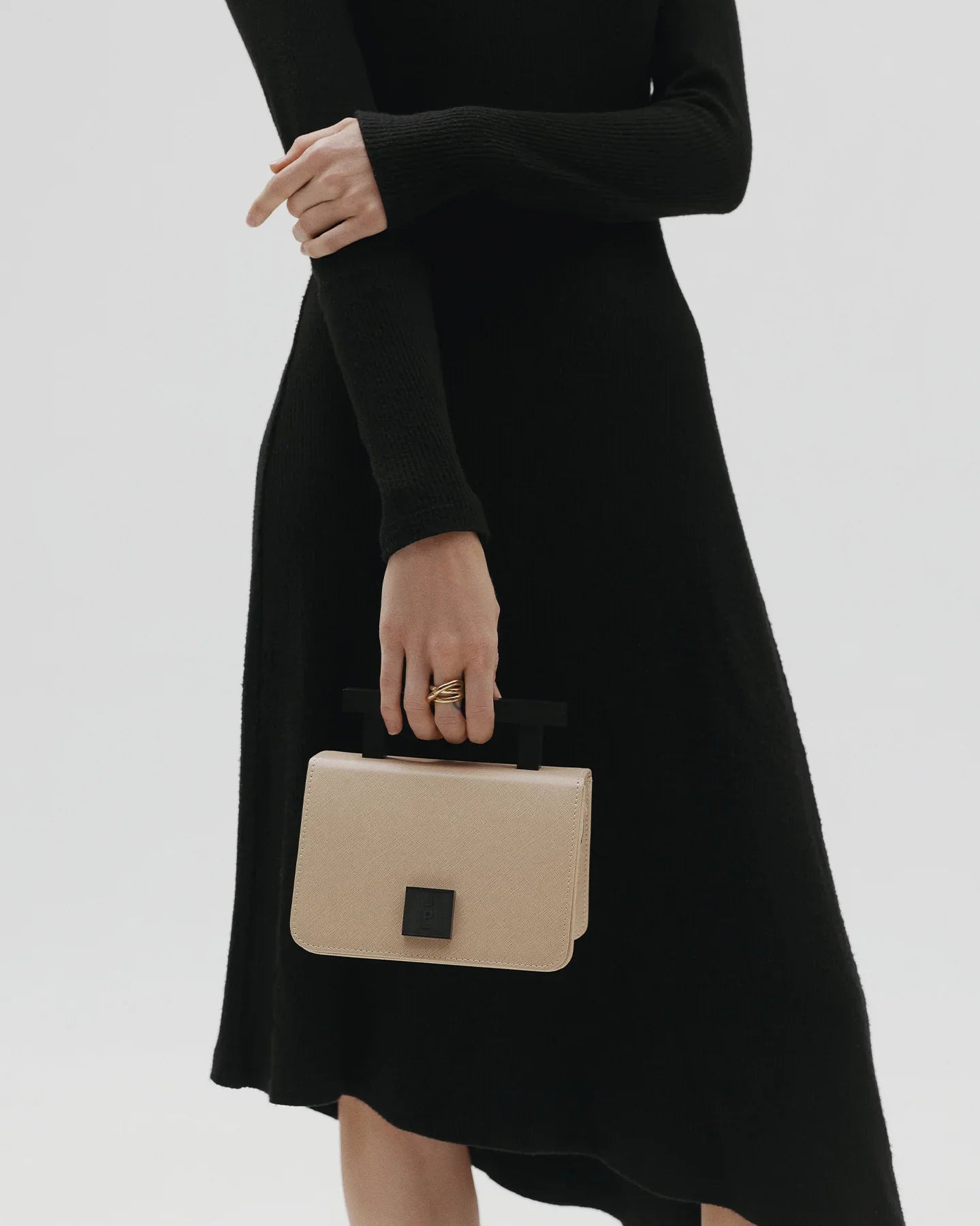 3bagb (Beige)