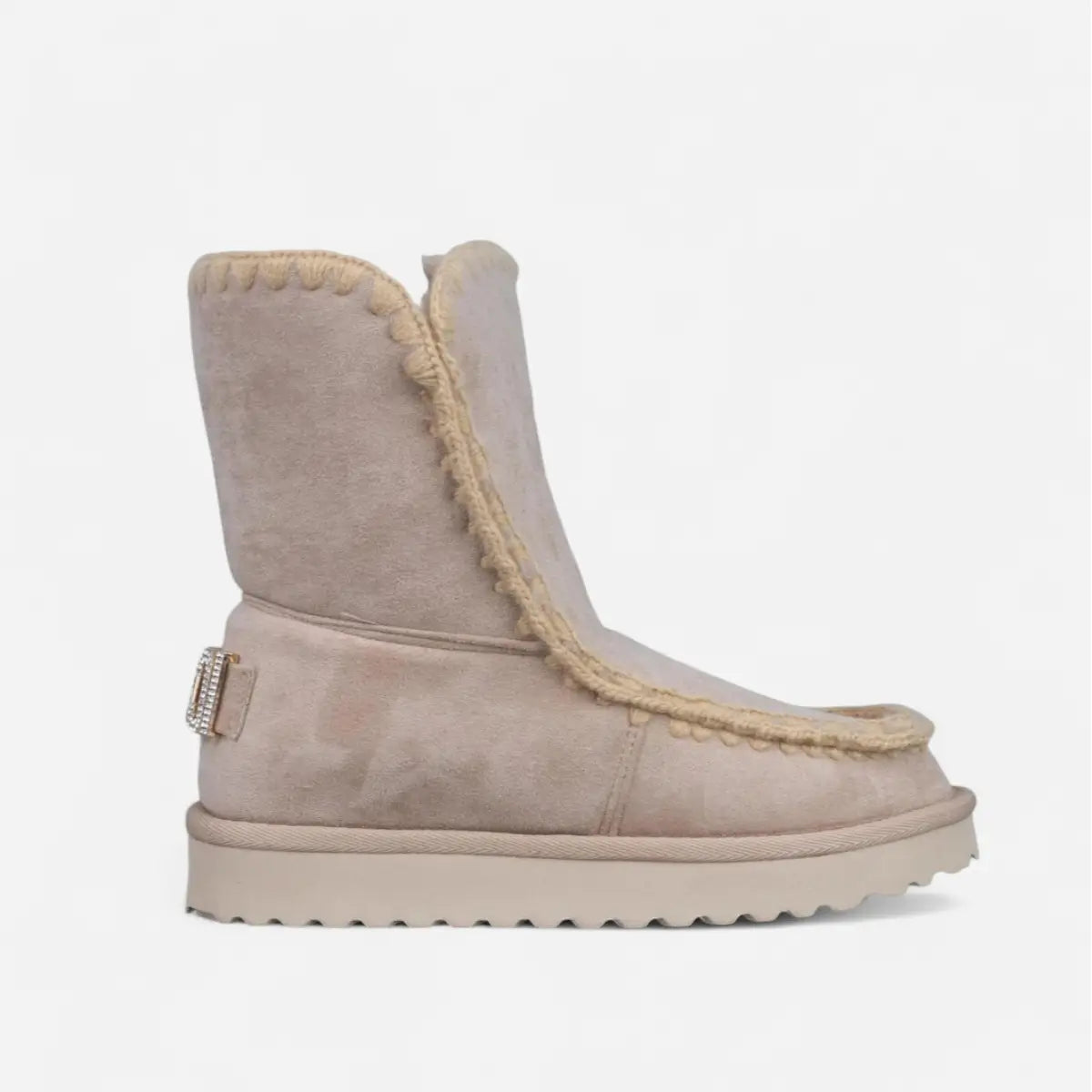 Beige suede winter boots