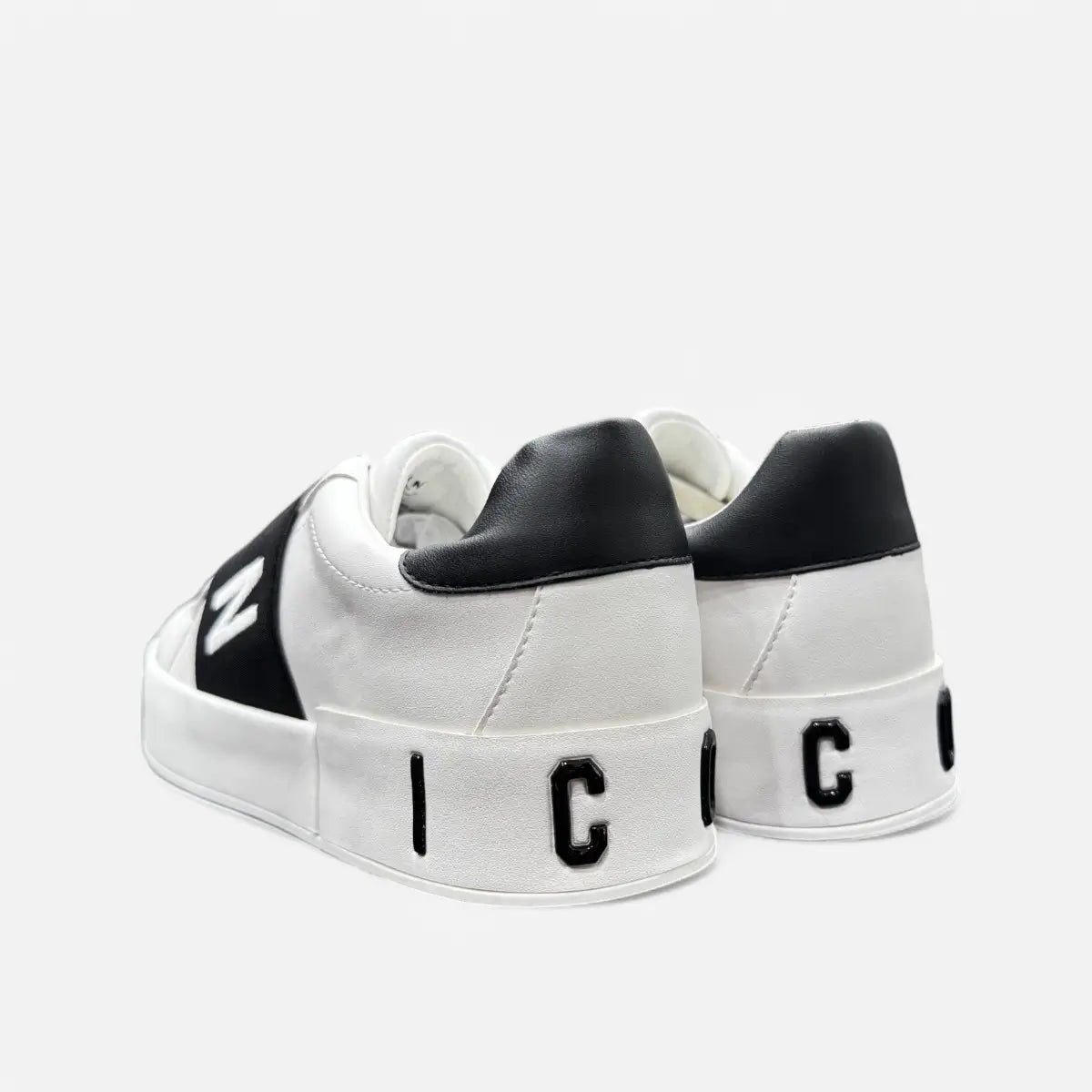 Slippons White