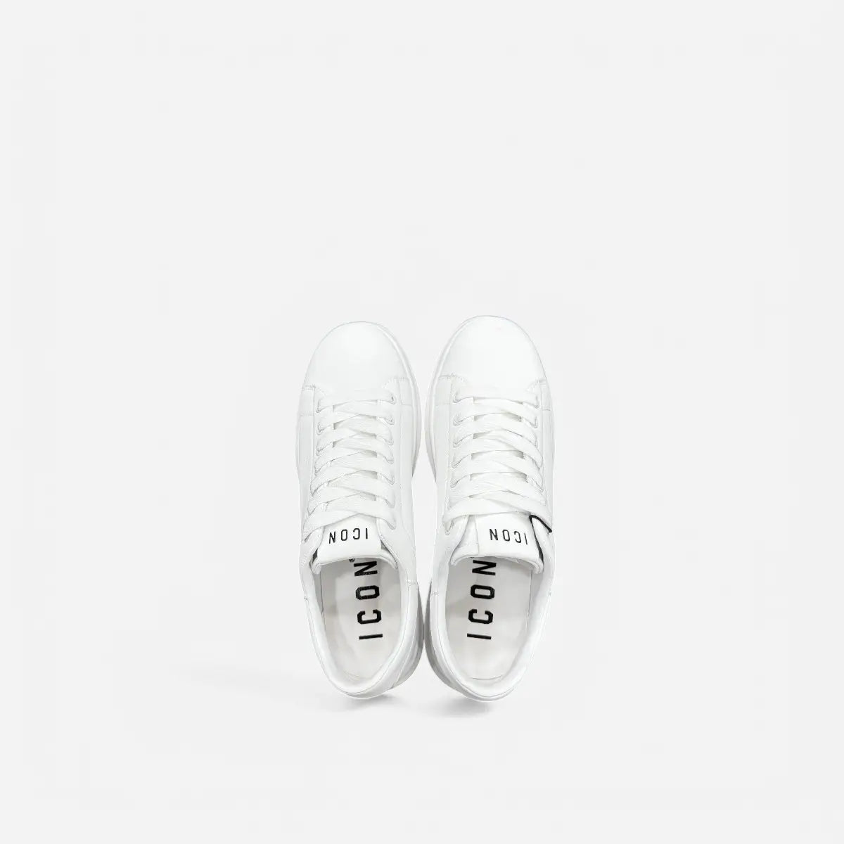 Casual Sneakers White