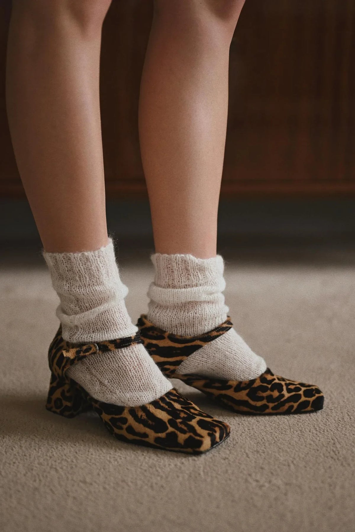 socks2 (White)