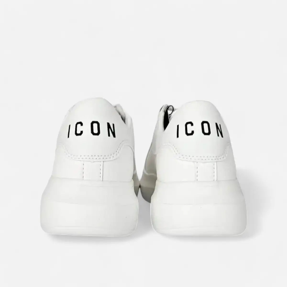 Low Casual Sneakers