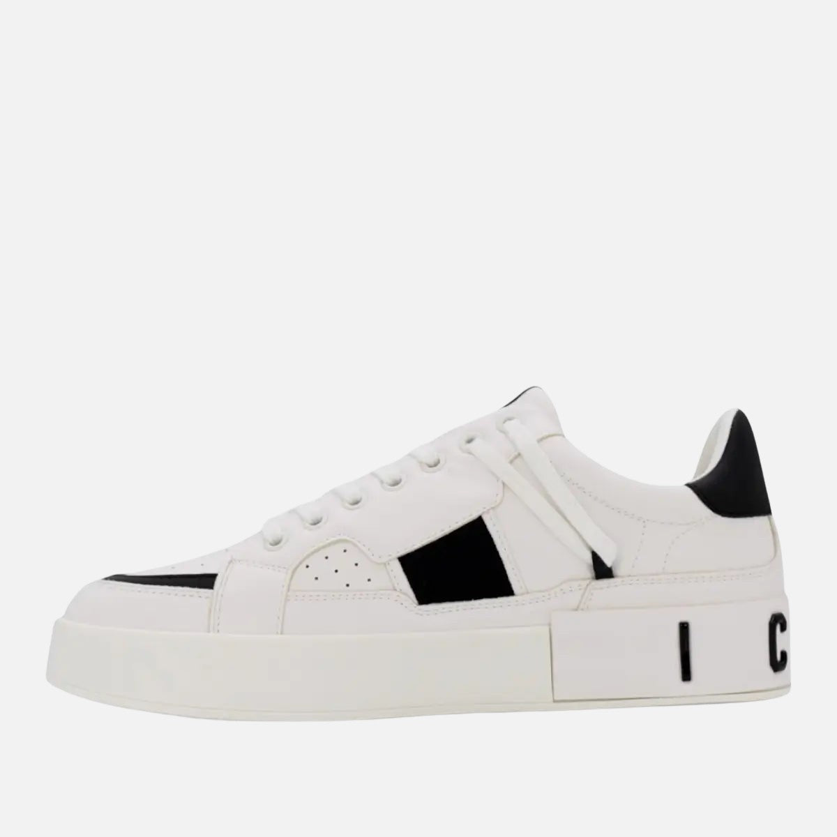 Skate Sneakers White